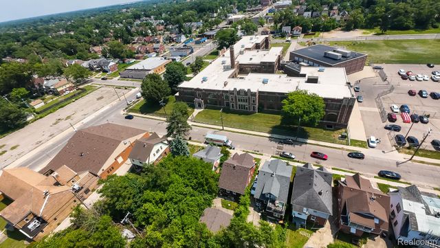 15859 Cloverlawn Street, Detroit, MI 48238