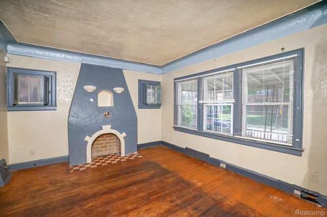 15859 Cloverlawn Street, Detroit, MI 48238