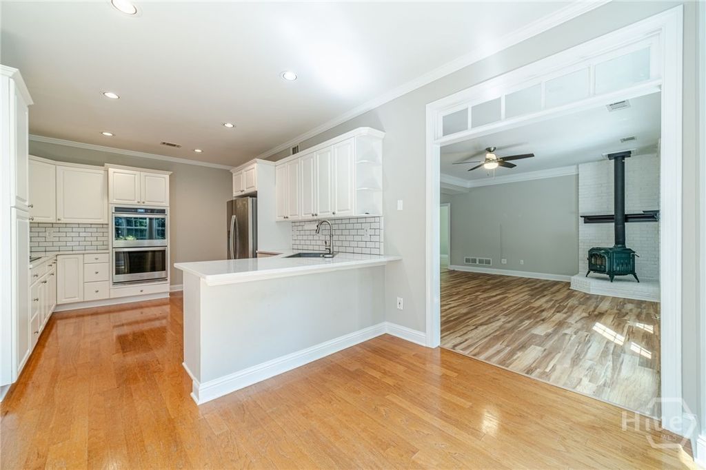 Image 10 of property listing at 857 Cooper Road, Social Circle, GA 30025