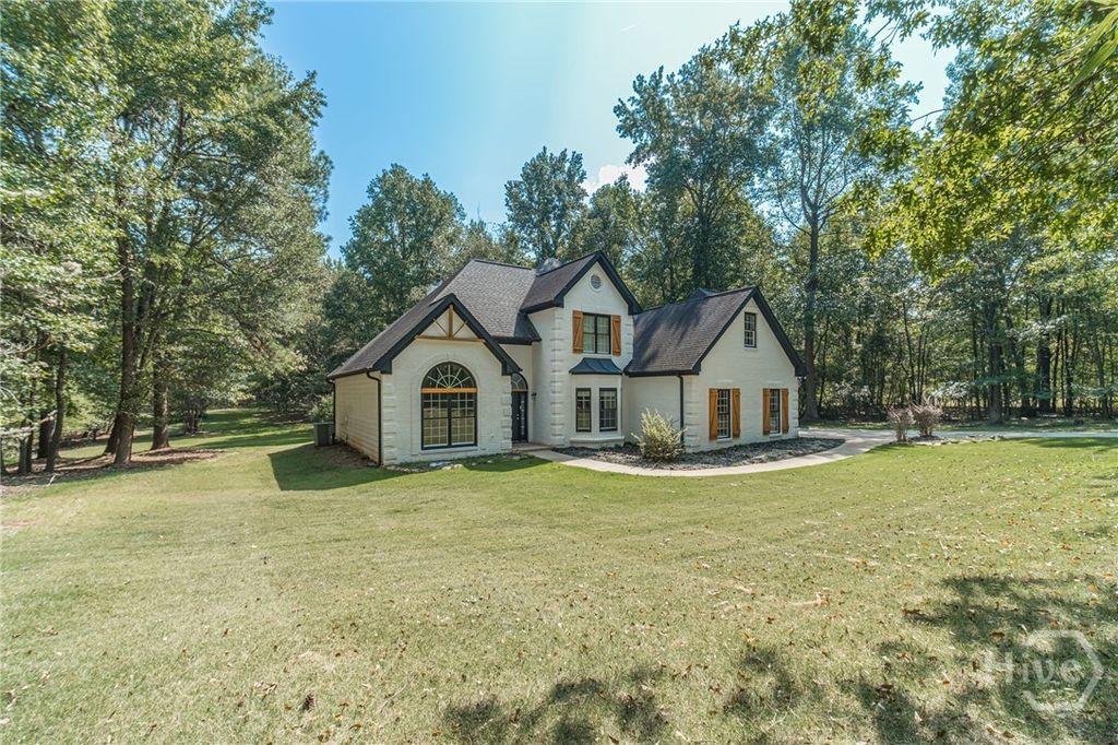 Image 2 of property listing at 857 Cooper Road, Social Circle, GA 30025