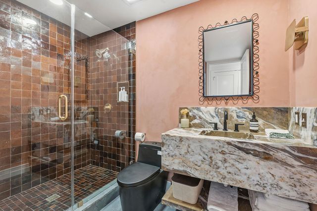 222 West Ave 1214, Austin, TX 78701
