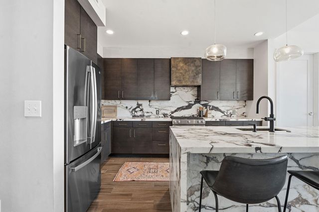 222 West Ave 1214, Austin, TX 78701