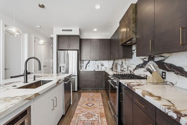 222 West Ave 1214, Austin, TX 78701