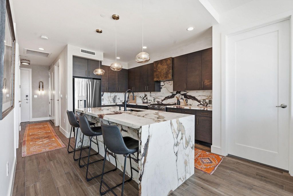 222 West Ave 1214, Austin, TX 78701