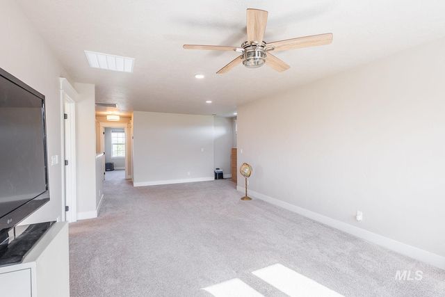4306 S Dazzle Ave, Meridian, ID 83642