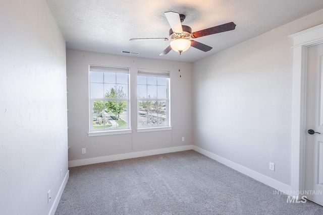 4306 S Dazzle Ave, Meridian, ID 83642