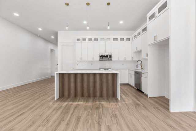 147 Kamakoa LN, Bastrop, TX 78602