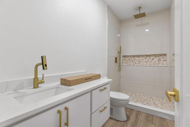 147 Kamakoa LN, Bastrop, TX 78602