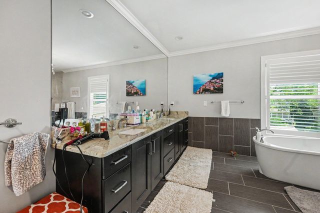 2928 Vinsetta Boulevard, Royal Oak, MI 48073