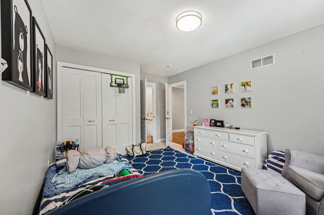 2928 Vinsetta Boulevard, Royal Oak, MI 48073