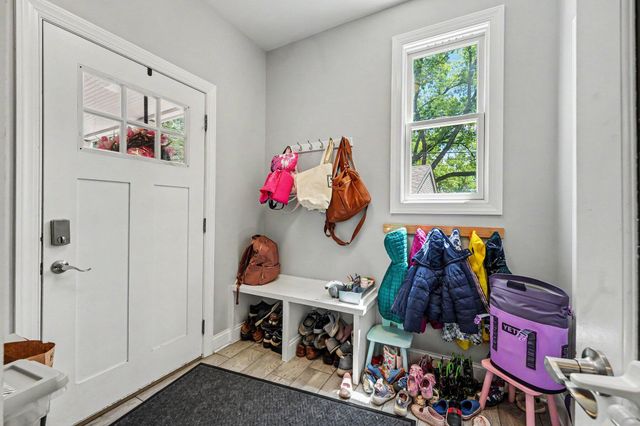 2928 Vinsetta Boulevard, Royal Oak, MI 48073