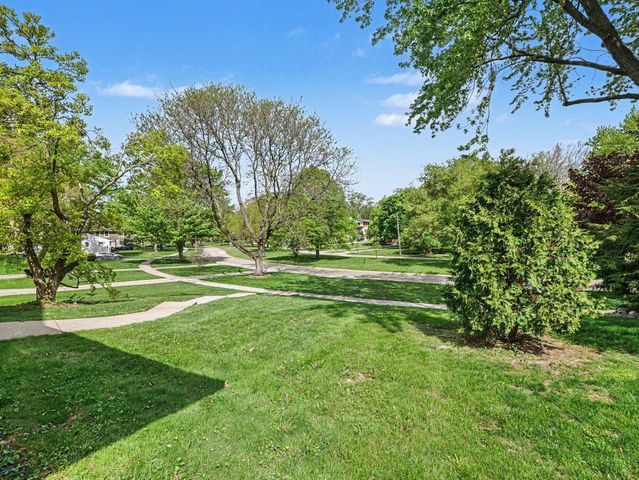 2928 Vinsetta Boulevard, Royal Oak, MI 48073