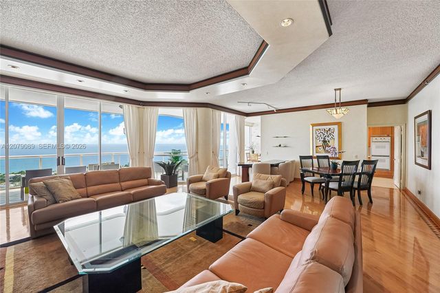 21150 Point Place 3004, Aventura, FL 33180