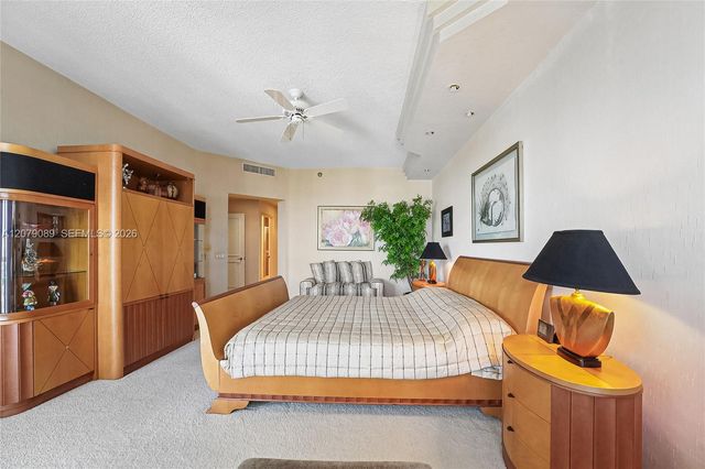 21150 Point Place 3004, Aventura, FL 33180