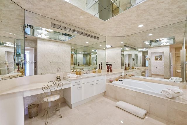 21150 Point Place 3004, Aventura, FL 33180