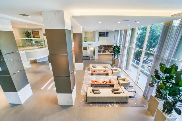 21150 Point Place 3004, Aventura, FL 33180
