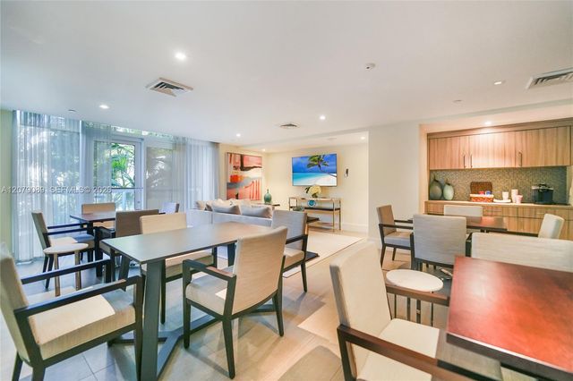 21150 Point Place 3004, Aventura, FL 33180