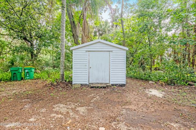 3585 Aurantia Road, Mims, FL 32754