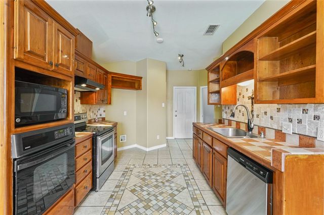 3110 Santa Cruz Dr, Corpus Christi, TX 78413