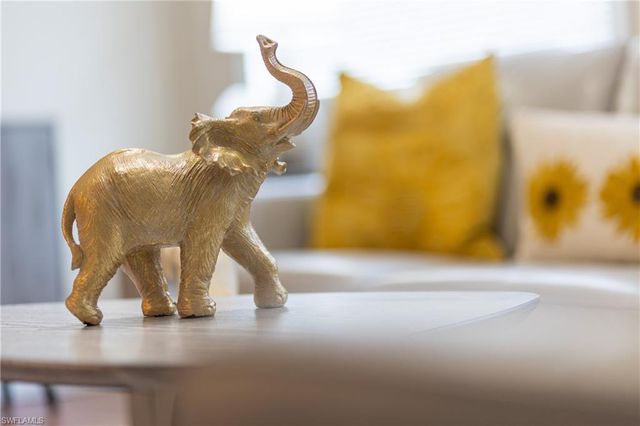 806 97th AVE N, Naples, FL 34108