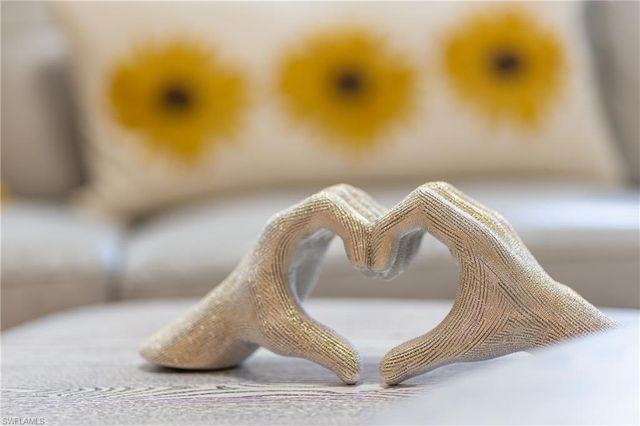 806 97th AVE N, Naples, FL 34108