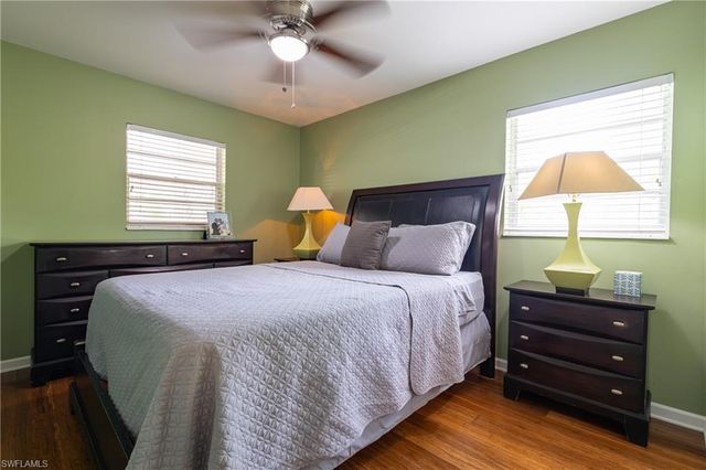 806 97th AVE N, Naples, FL 34108