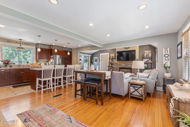 15 Brunswick Park Drive, Brunswick, NY 12180