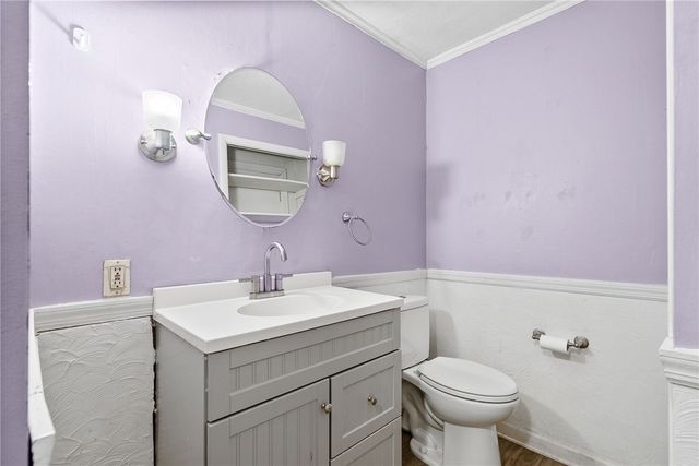 7005 Vivianna St, Neville Twp, PA 15225