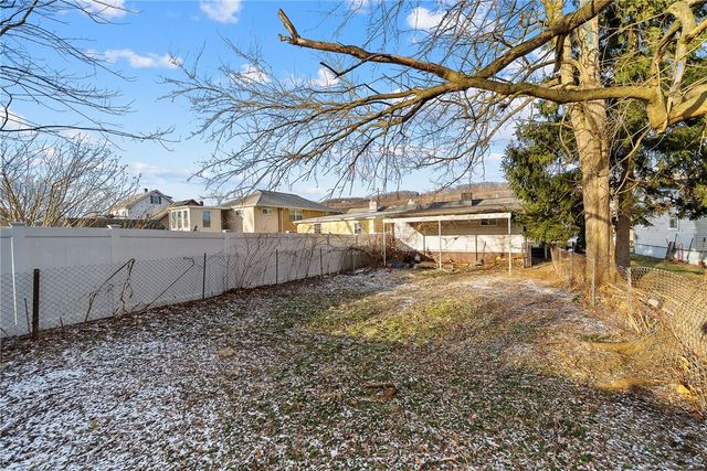 7005 Vivianna St, Neville Twp, PA 15225