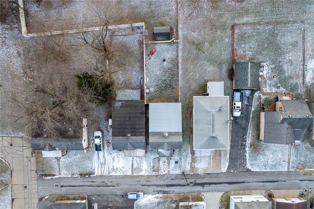 7005 Vivianna St, Neville Twp, PA 15225