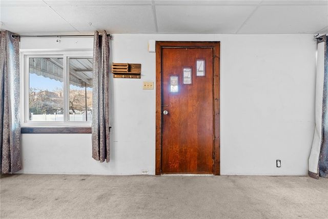 7005 Vivianna St, Neville Twp, PA 15225