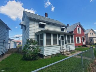 931 18th Avenue, East Moline, IL 61244