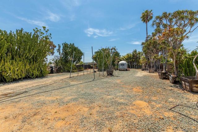 2840 Ridgeway Dr, National City, CA 91950