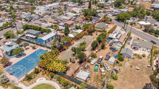 2840 Ridgeway Dr, National City, CA 91950