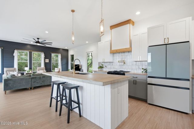 9202 River Road, Wilmington, NC 28412