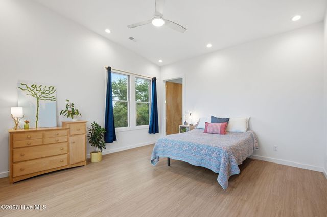 9202 River Road, Wilmington, NC 28412