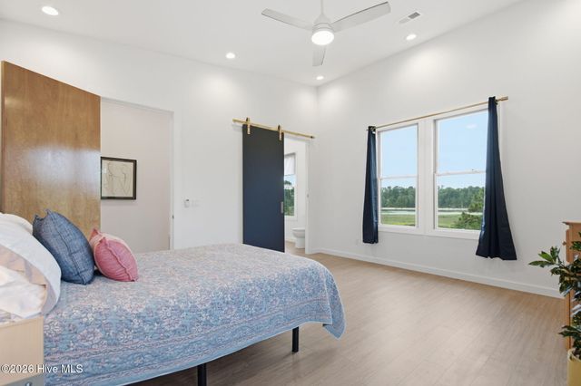 9202 River Road, Wilmington, NC 28412