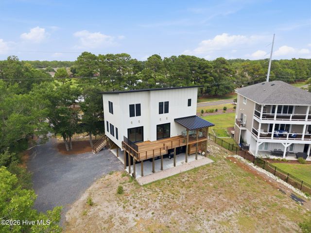 9202 River Road, Wilmington, NC 28412