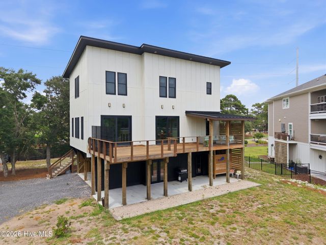 9202 River Road, Wilmington, NC 28412