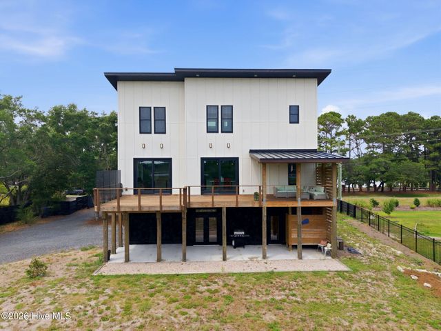 9202 River Road, Wilmington, NC 28412