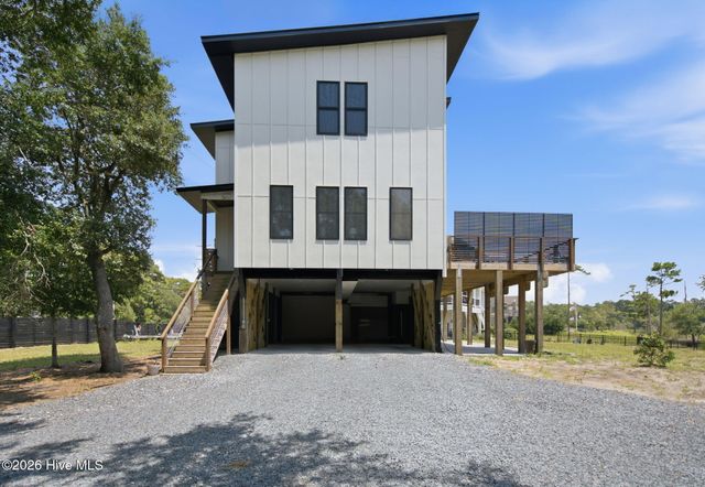 9202 River Road, Wilmington, NC 28412