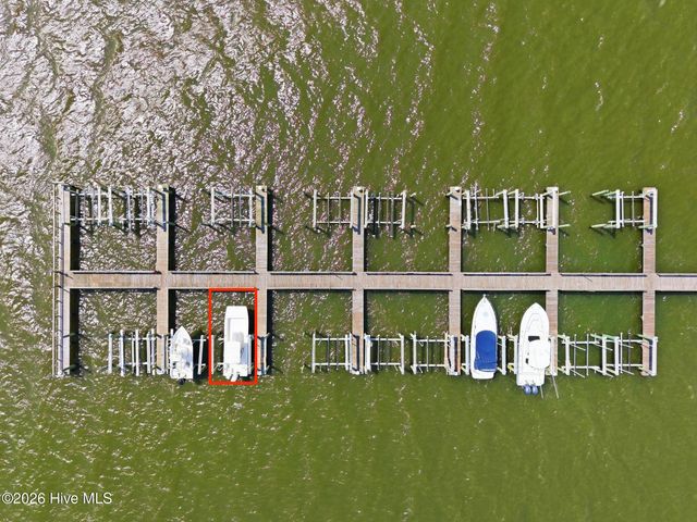 9202 River Road, Wilmington, NC 28412