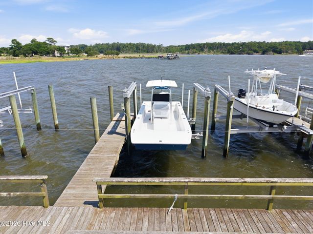9202 River Road, Wilmington, NC 28412