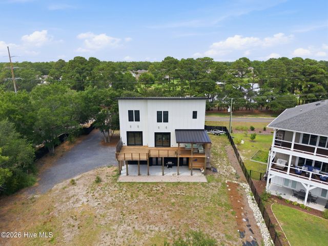 9202 River Road, Wilmington, NC 28412