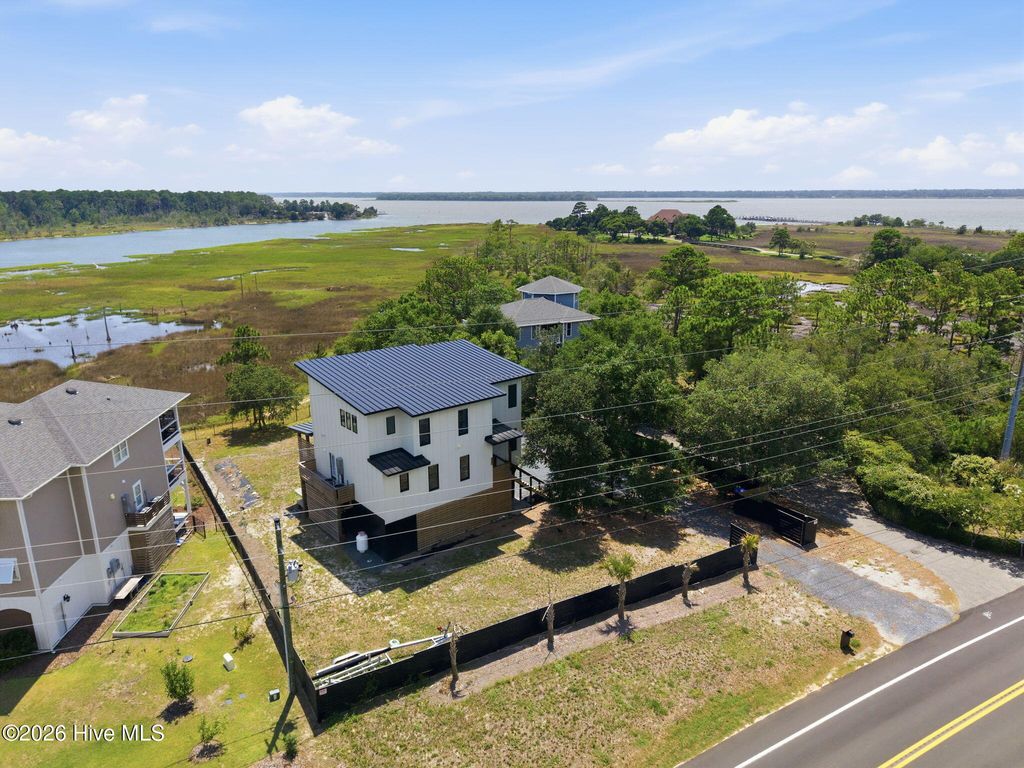 9202 River Road, Wilmington, NC 28412