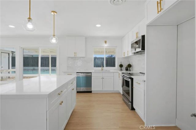 3801 Celine Court, Bakersfield, CA 93309