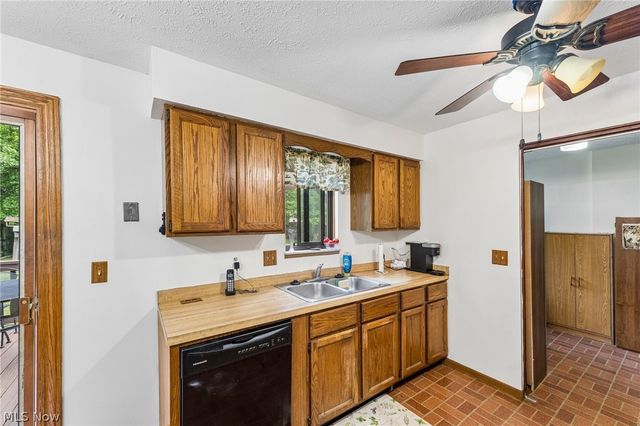 4905 Jody Lynn Drive, Mentor, OH 44060