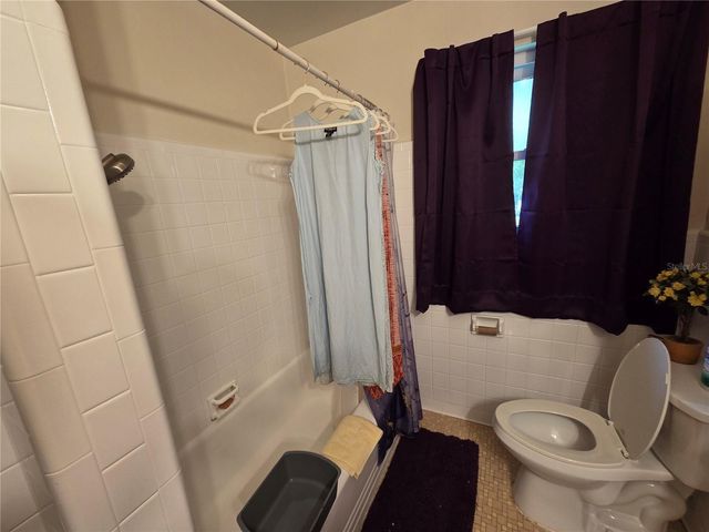 1836 S PALMETTO AVENUE, South Daytona, FL 32119