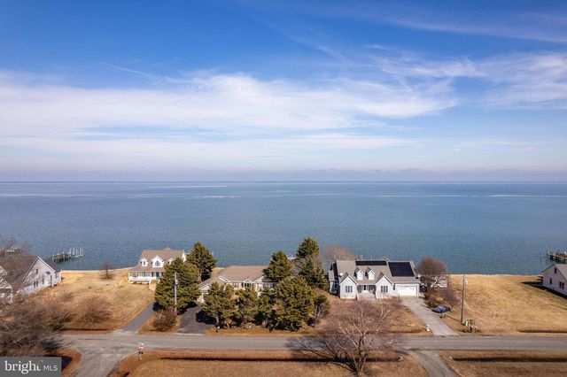 144 ESSEX, Montross, VA 22520