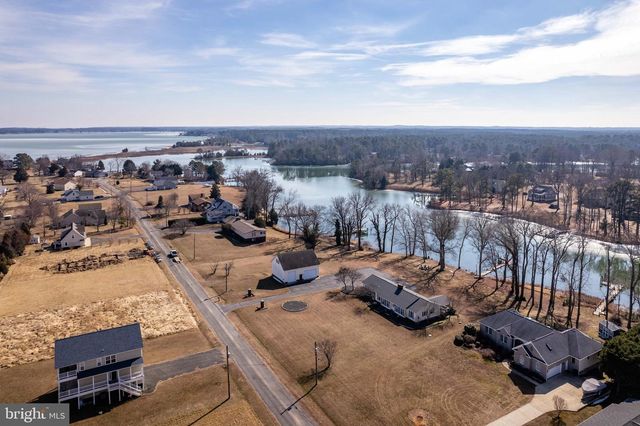 144 ESSEX, Montross, VA 22520